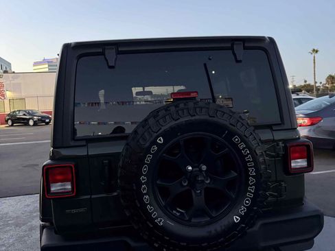 Used 2021 Jeep Wrangler Unlimited Sport AWD/4WD image 29
