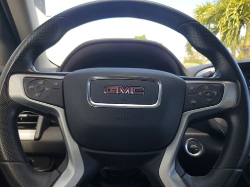 Used 2024 GMC Terrain SLE image 23