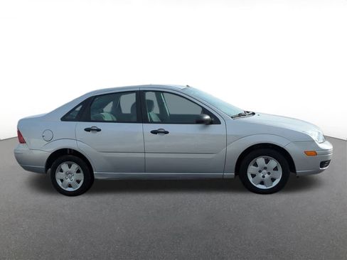 Used 2007 Ford Focus SE image 7