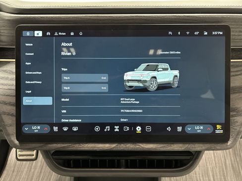 Used 2024 Rivian R1T Adventure AWD/4WD image 27