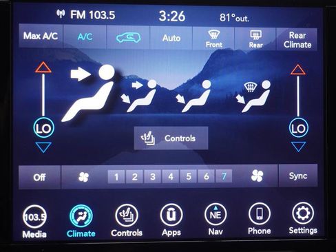 Used 2019 Chrysler Pacifica Touring-L Plus FWD image 17