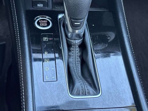 Certified 2023 Nissan Kicks SR w/ SR Premium Package FWD image 21
