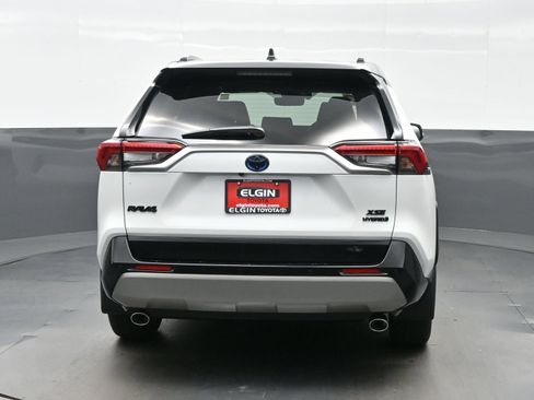 Used 2023 Toyota RAV4 XSE AWD/4WD image 5