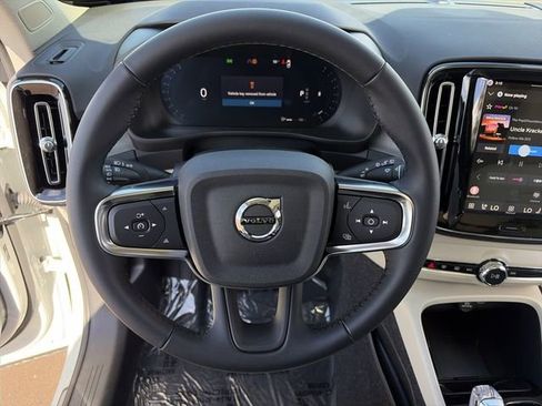 New 2026 Volvo XC40 B5 Plus w/ Protection Package Premier AWD/4WD image 21
