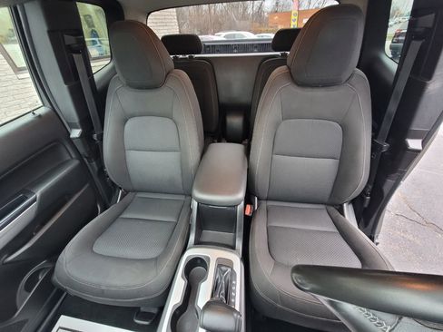 Used 2015 Chevrolet Colorado LT image 25