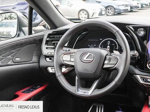 Certified 2025 Lexus RX 500h F Sport image 18