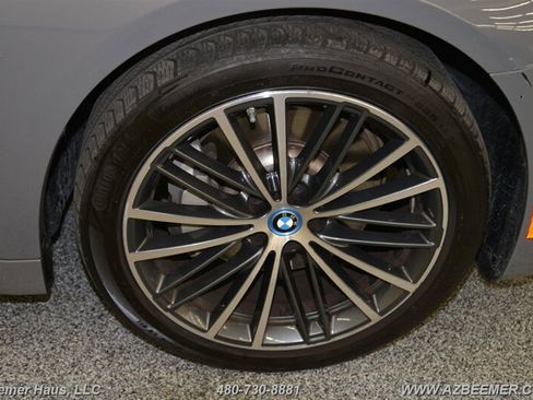 Used 2022 BMW 530e w/ Premium Package image 48