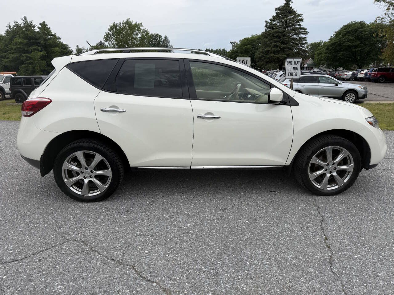 Used 2014 Nissan Murano LE w/ Platinum Edition Package AWD/4WD image 6