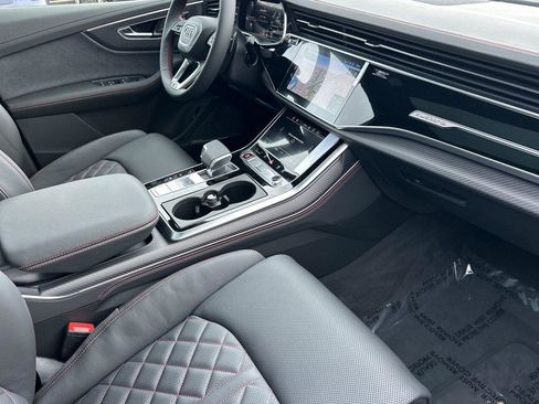 New 2026 Audi SQ7 Prestige image 16