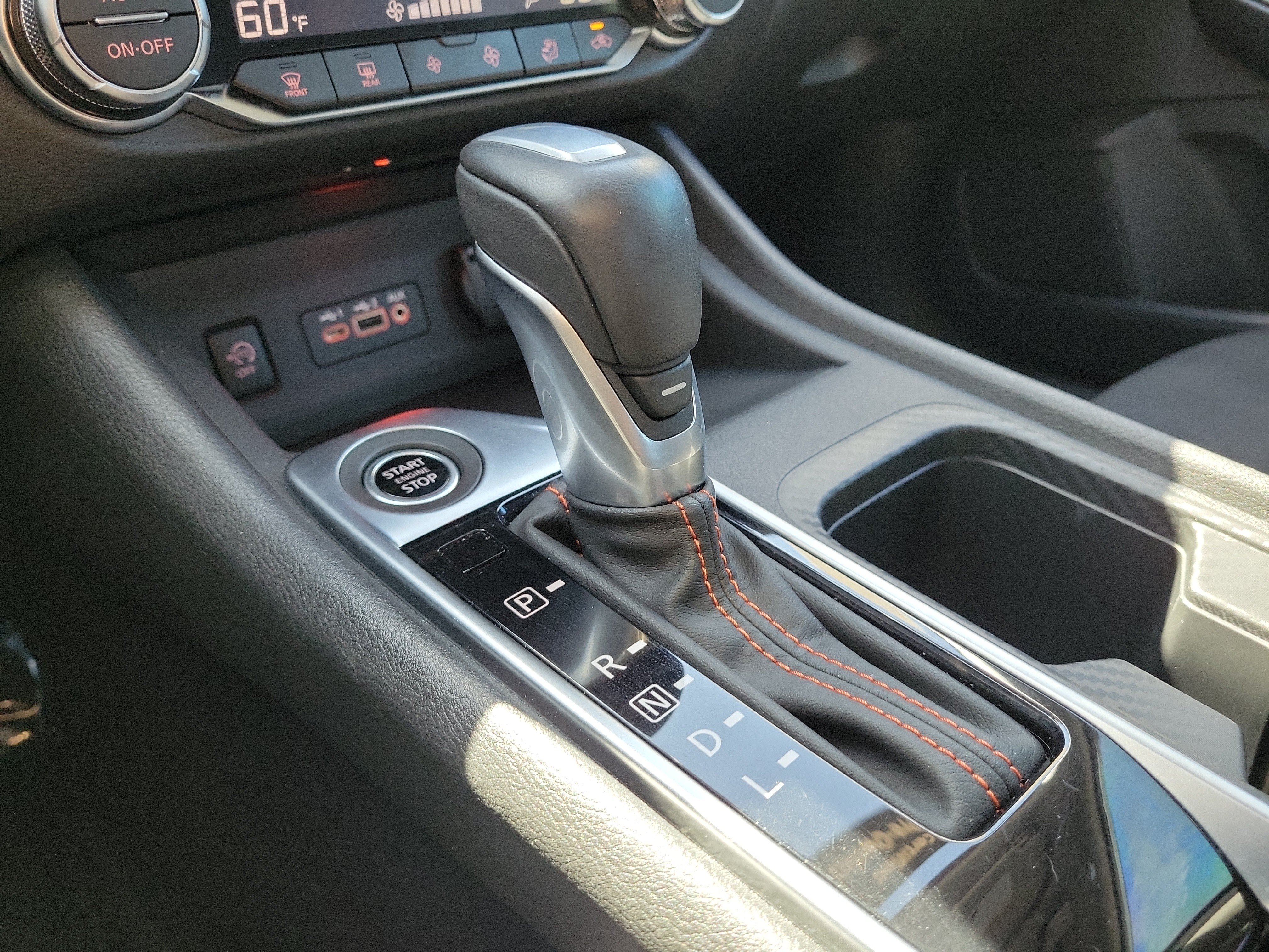 Certified 2025 Nissan Sentra SR FWD image 30