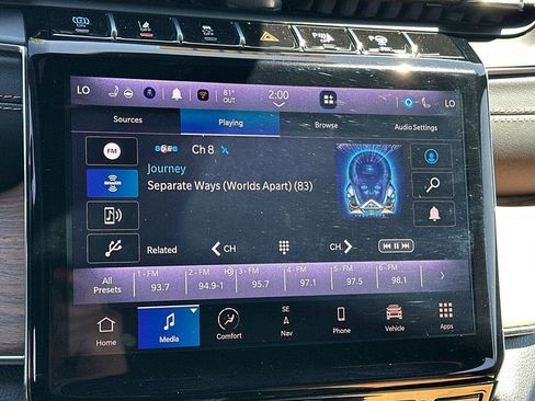 Used 2023 Jeep Grand Cherokee Summit w/ Advanced Protech Group IV AWD/4WD image 18
