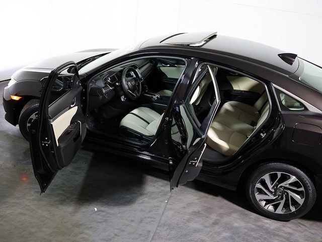 Used 2018 Honda Civic EX image 5