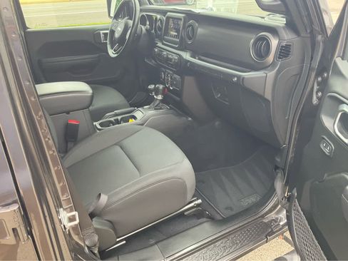 Used 2022 Jeep Wrangler Unlimited Sport AWD/4WD image 20
