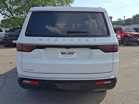 Certified 2023 Jeep Wagoneer 4WD image 29