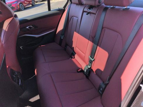 Used 2025 BMW 330i Sedan w/ Premium Package image 20