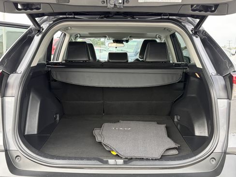 Certified 2021 Toyota RAV4 XLE Premium AWD/4WD image 21