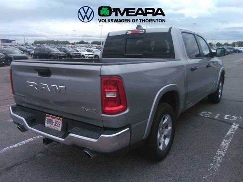 Used 2025 RAM 1500 Big Horn AWD/4WD image 2