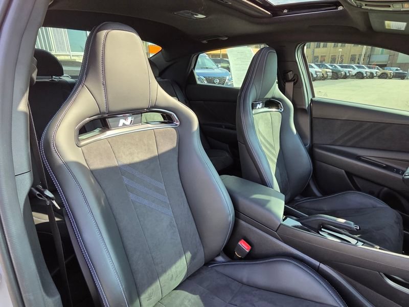 Used 2025 Hyundai Elantra N FWD image 13