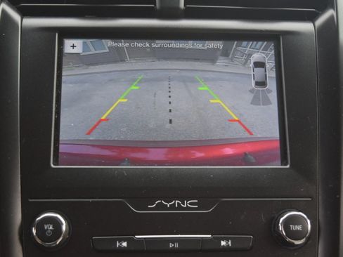 Used 2019 Ford Fusion SE w/ Equipment Group 151A FWD image 12