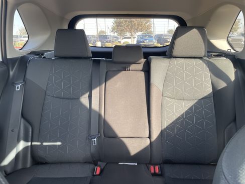 Used 2025 Toyota RAV4 XLE w/ Convenience Package FWD image 21