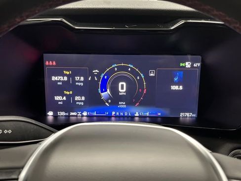 Used 2024 Chevrolet Colorado Z71 w/ Z71 Convenience Package 2 image 19