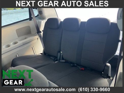 Used 2009 Dodge Grand Caravan SE w/ Climate Group image 8