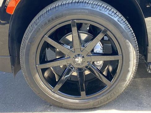 Used 2021 Chevrolet Tahoe RST w/ Luxury Package image 29