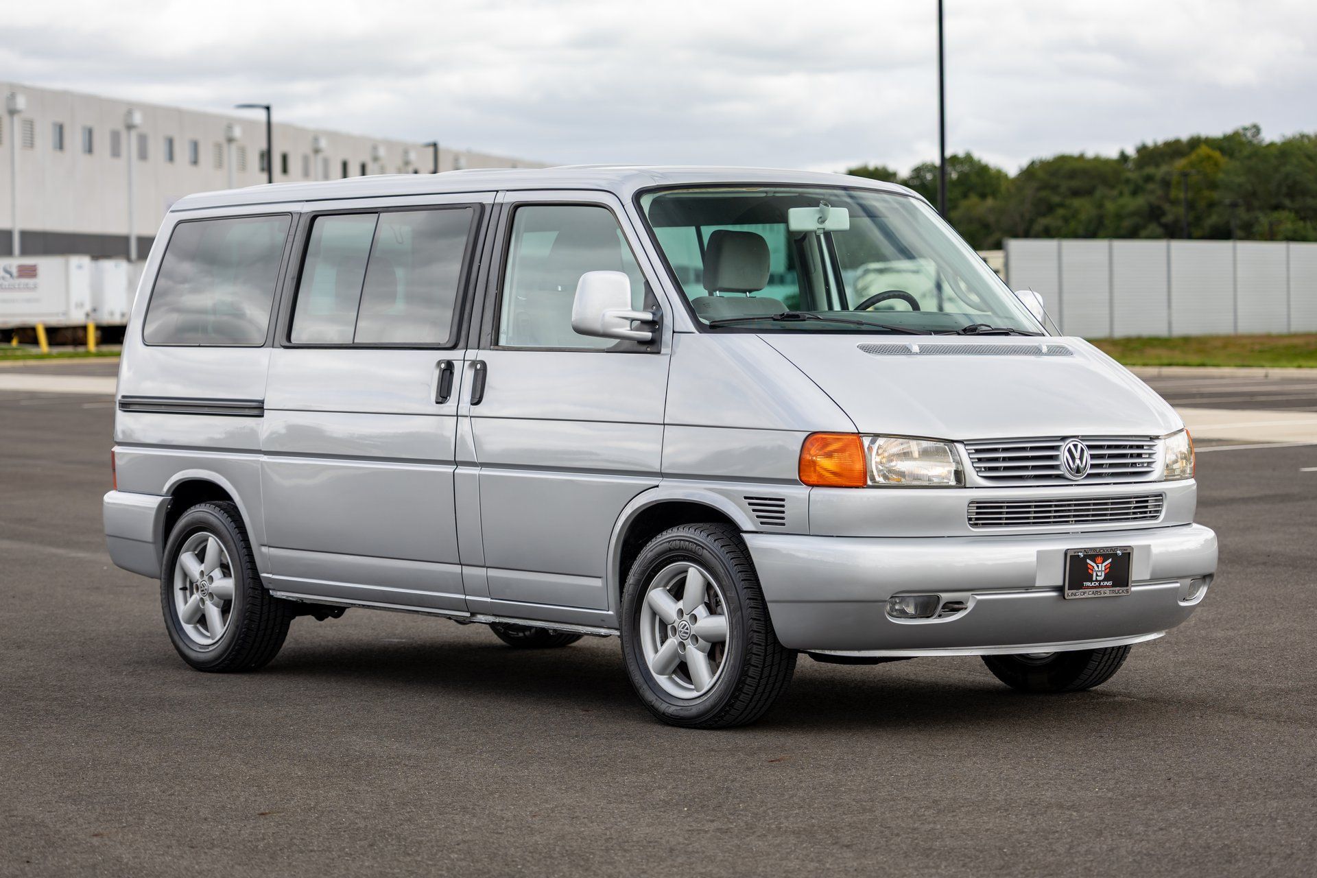 Used 2002 Volkswagen Eurovan MV FWD image 22