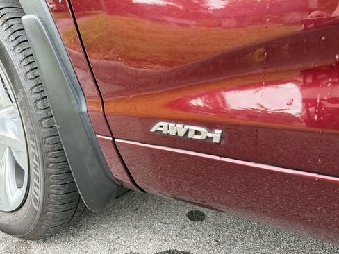 Used 2017 Toyota Highlander Limited AWD/4WD image 16