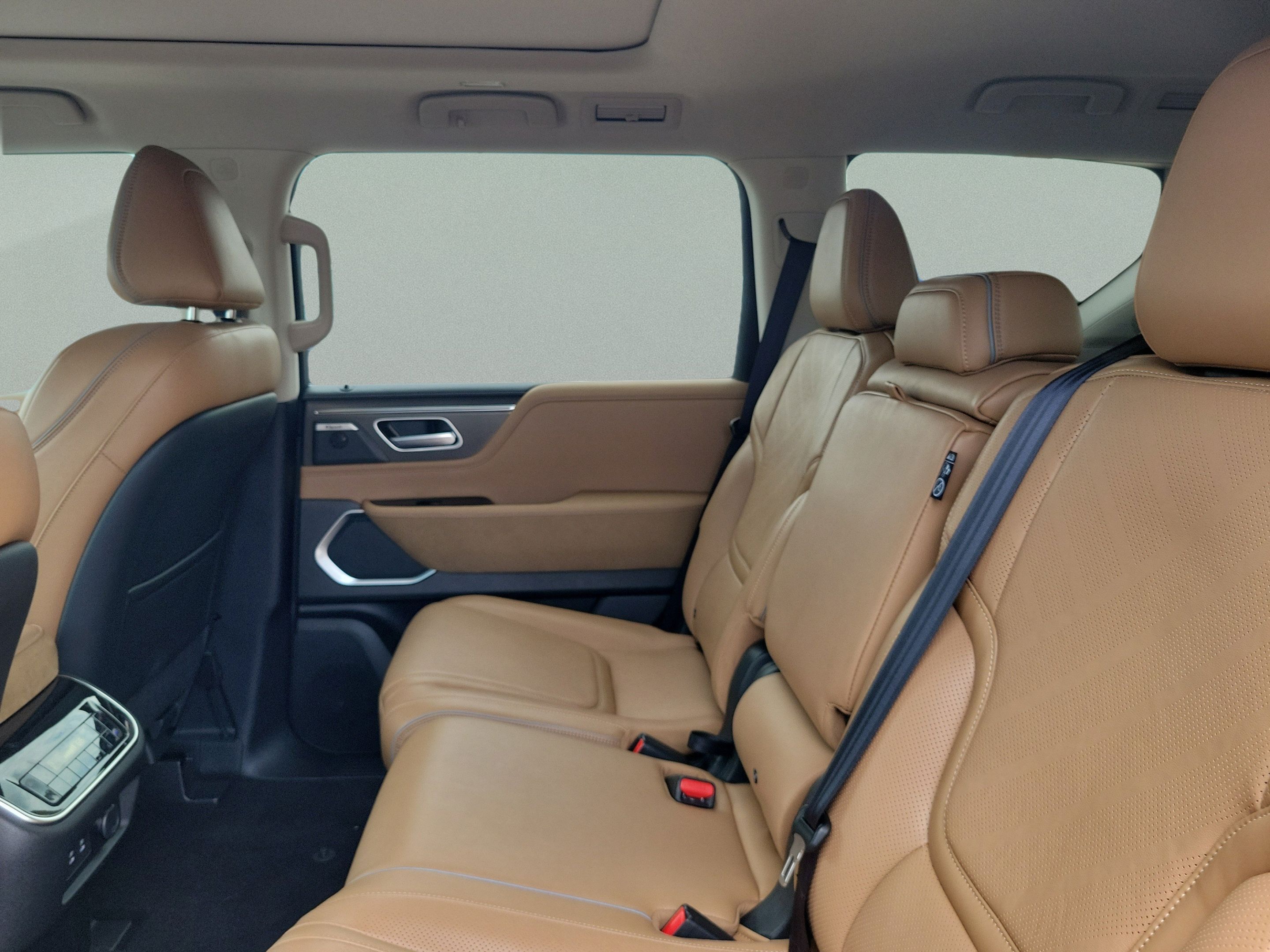 Certified 2026 INFINITI QX80 Luxe w/ Cargo Package AWD/4WD image 41