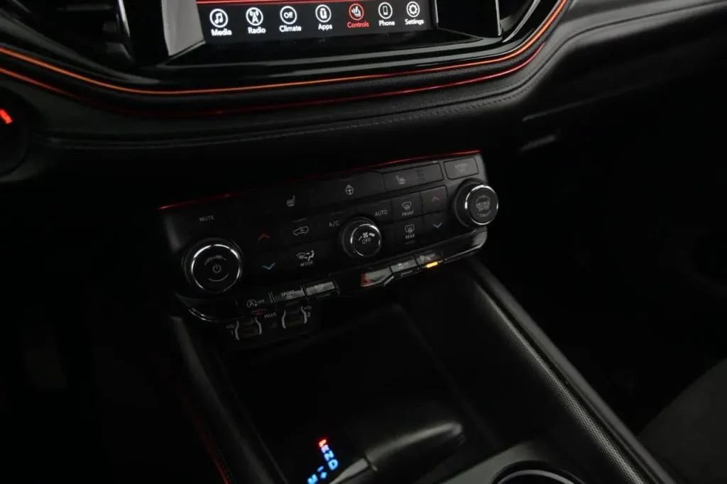Used 2022 Dodge Durango GT AWD/4WD image 33