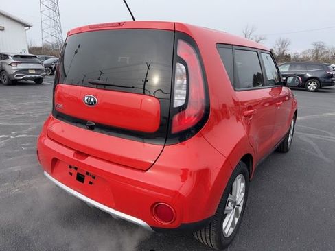 Used 2018 Kia Soul + image 7