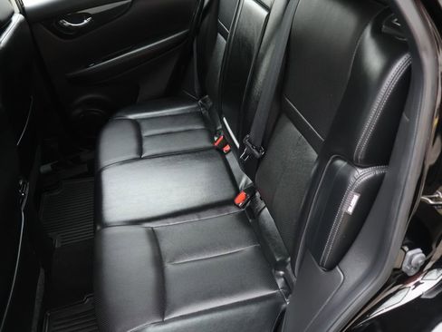 Used 2022 Nissan Rogue Sport SL AWD/4WD image 13