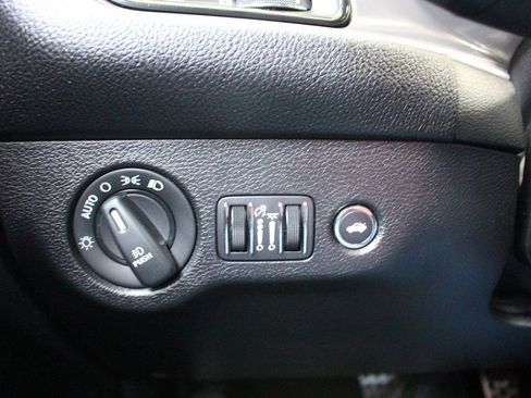 Used 2021 Dodge Challenger R/T Scat Pack w/ Driver Convenience Group image 25