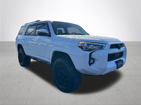 Used 2021 Toyota 4Runner SR5 Premium w/ Moonroof Package image 5