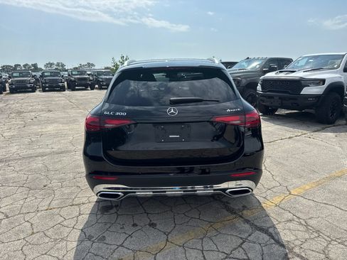 Used 2024 Mercedes-Benz GLC 300 4MATIC image 6