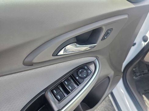 Used 2024 Chevrolet Malibu LT FWD image 20