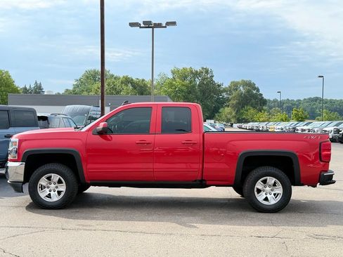 Used 2018 Chevrolet Silverado 1500 LT AWD/4WD image 33