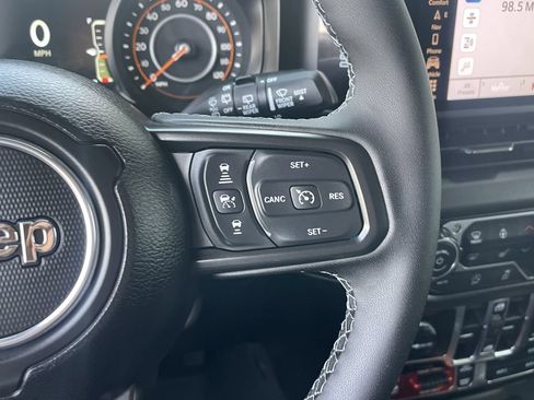 New 2026 Jeep Wrangler Unlimited Rubicon AWD/4WD image 40
