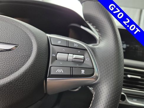 Used 2023 Genesis G70 2.0T image 34