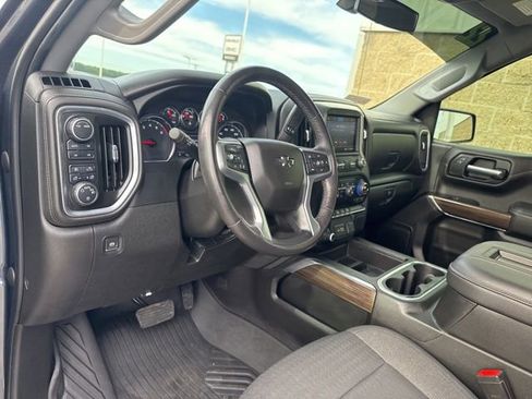 Used 2022 Chevrolet Silverado 1500 LT Trail Boss w/ LPO, Dark Essentials Package AWD/4WD image 13