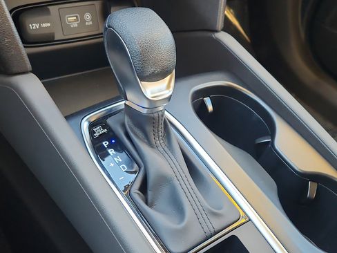 Used 2020 Hyundai Santa Fe SE image 16