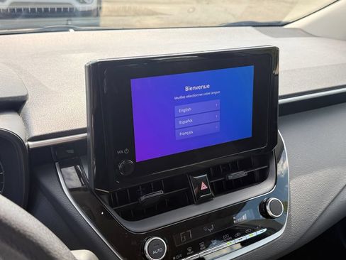 Used 2025 Toyota Corolla LE FWD image 26
