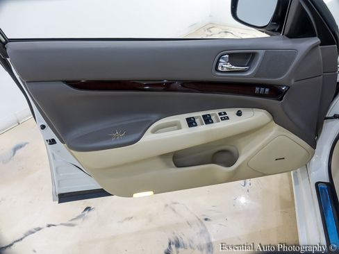 Used 2011 INFINITI G37 x Sedan w/ Premium Pkg image 26