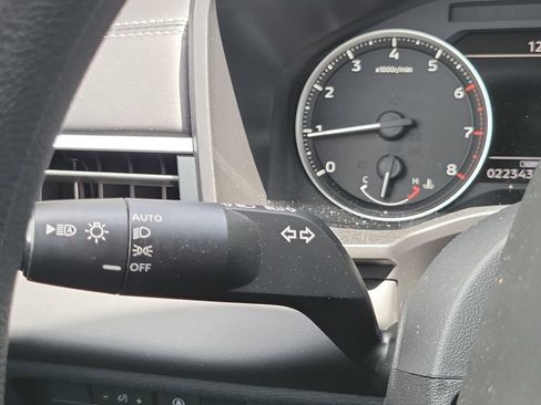 Used 2026 Mitsubishi Outlander ES FWD image 32