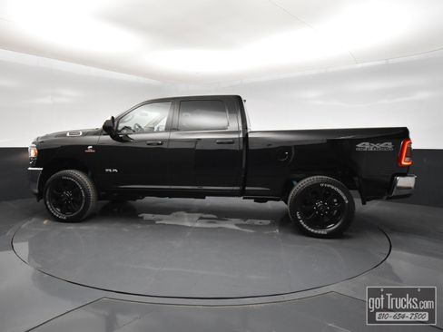 Used 2020 RAM 2500 Tradesman w/ Towing Technology Group image 3