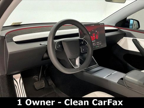 Used 2026 Tesla Model Y AWD image 15