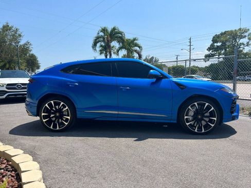 Used 2021 Lamborghini Urus AWD/4WD image 8