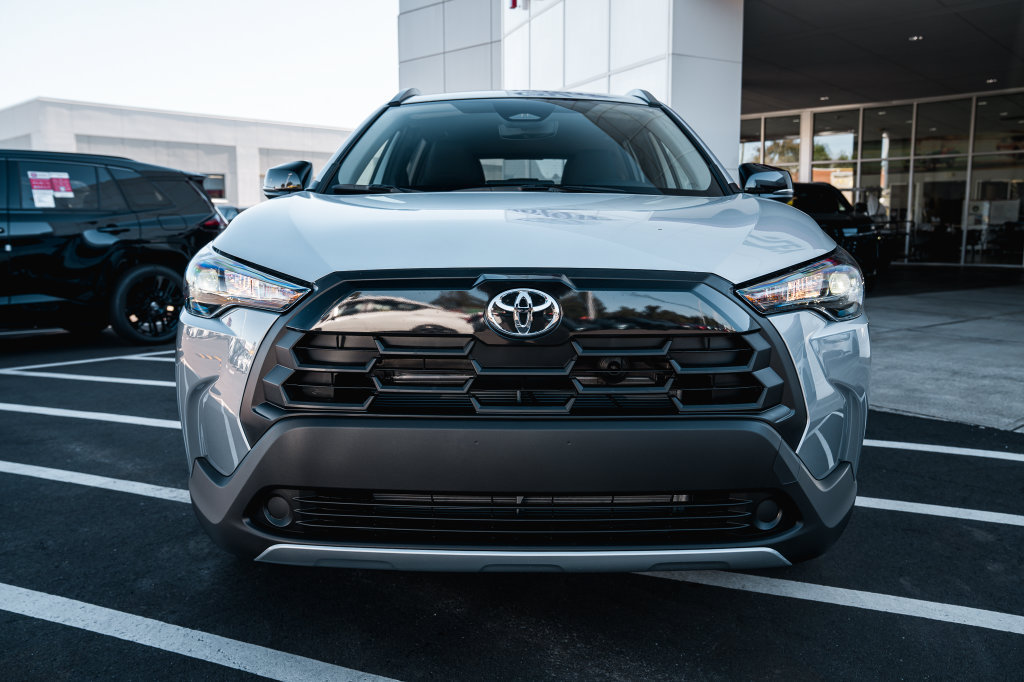 New 2026 Toyota Corolla Cross LE FWD image 2
