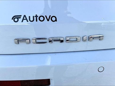 Used 2023 GMC Acadia Denali w/ Denali Technology Package AWD/4WD image 34